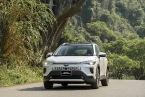 Read More About The Article Toyota Corolla Cross Hev Bất Ngờ Thống Lĩnh Phân Khúc Xe Hybrid Tháng 5/2025