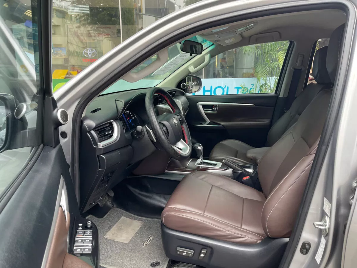 Toyota Fortuner 2.7V 4X2 2017