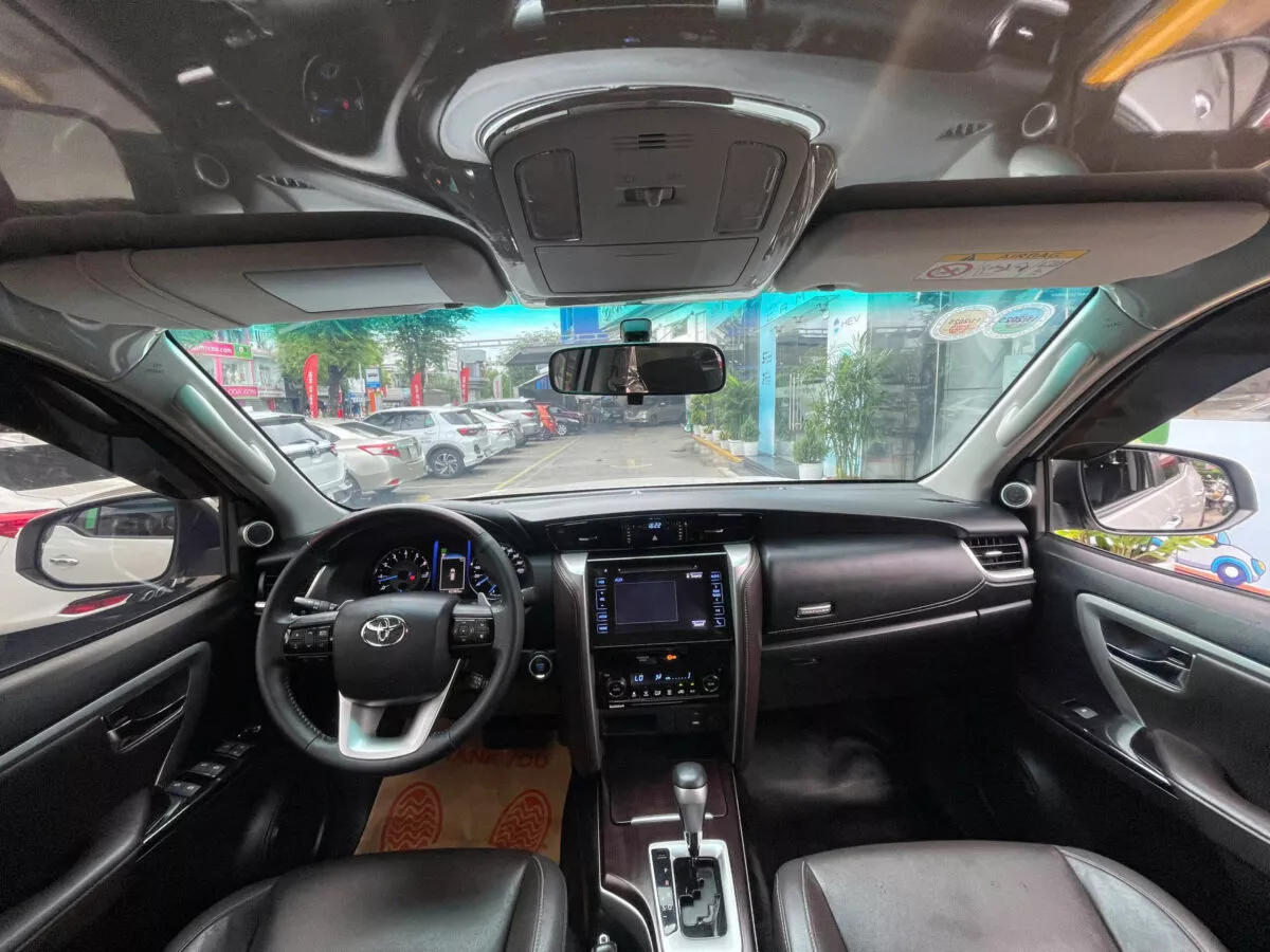 Toyota Fortuner 2.7V 4X2 2019 Trd