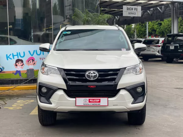 Toyota Fortuner 2.7V 4X2 2019 Trd