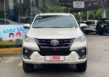 Toyota Fortuner 2.7V 4×2 2019 Trd
