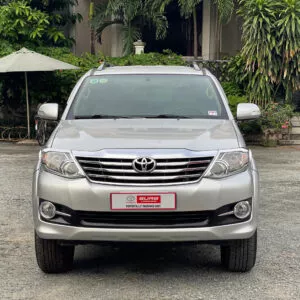 TOYOTA FORTUNER 2.7V 4×2 2015