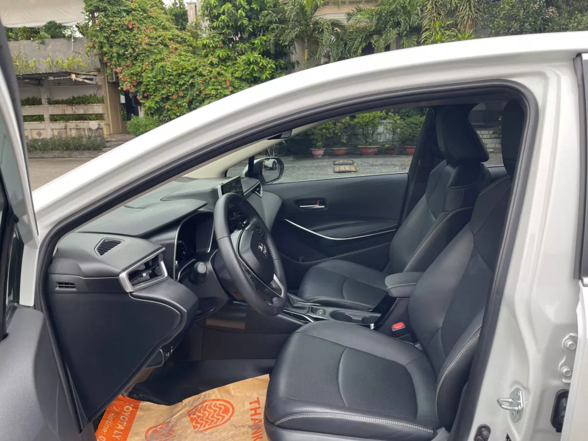 Toyota Corolla Altis 1.8V 2023