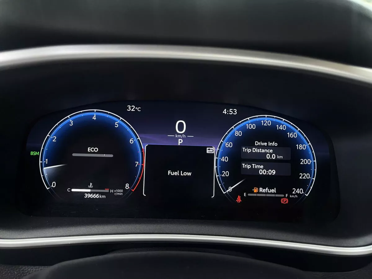 Toyota Corolla Altis 1.8V 2024