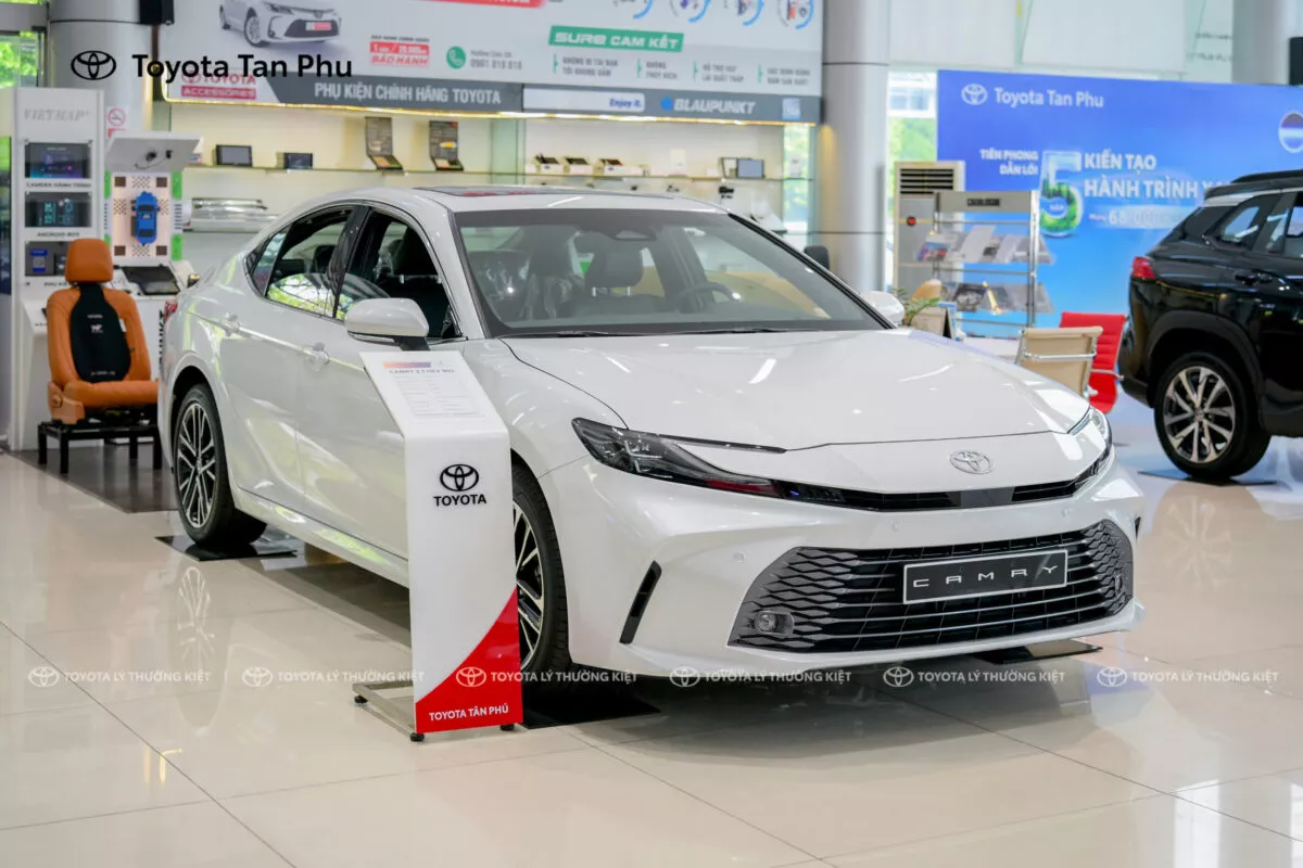 Toyota Camry 2025 – Sedan Đẳng Cấp Doanh Nhân Tại Toyota Tân Phú