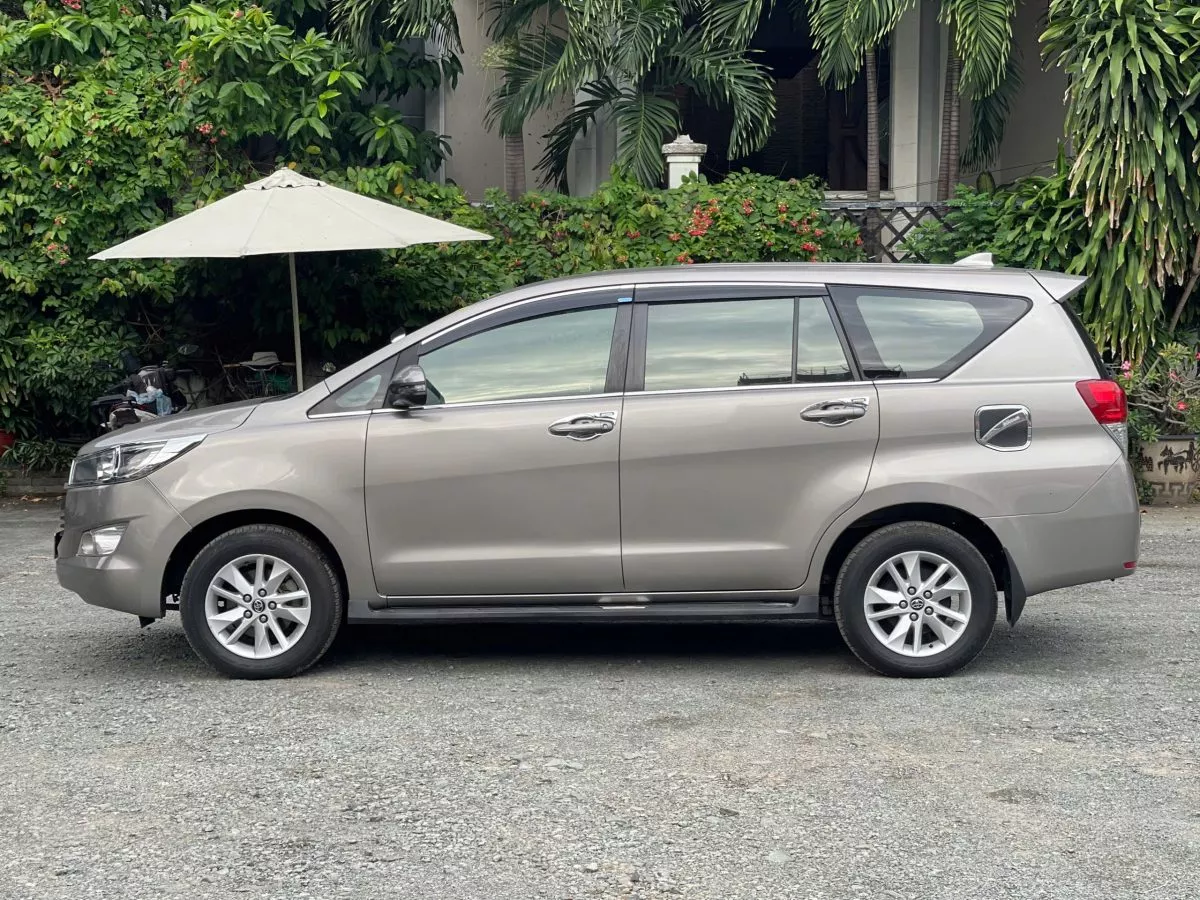 Toyota Innova 2.0G 2019
