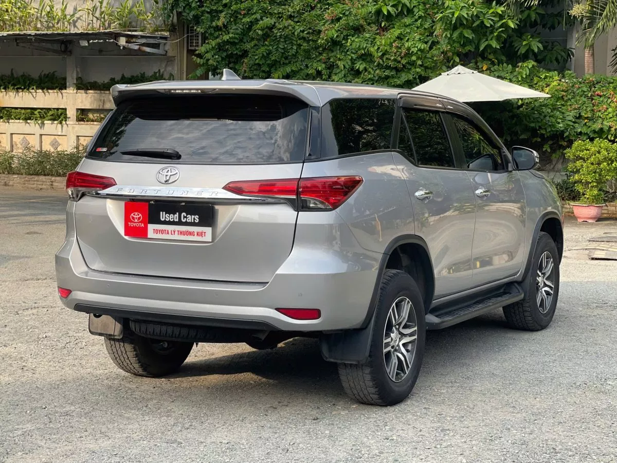 Toyota Fortuner 2.4Mt 2020
