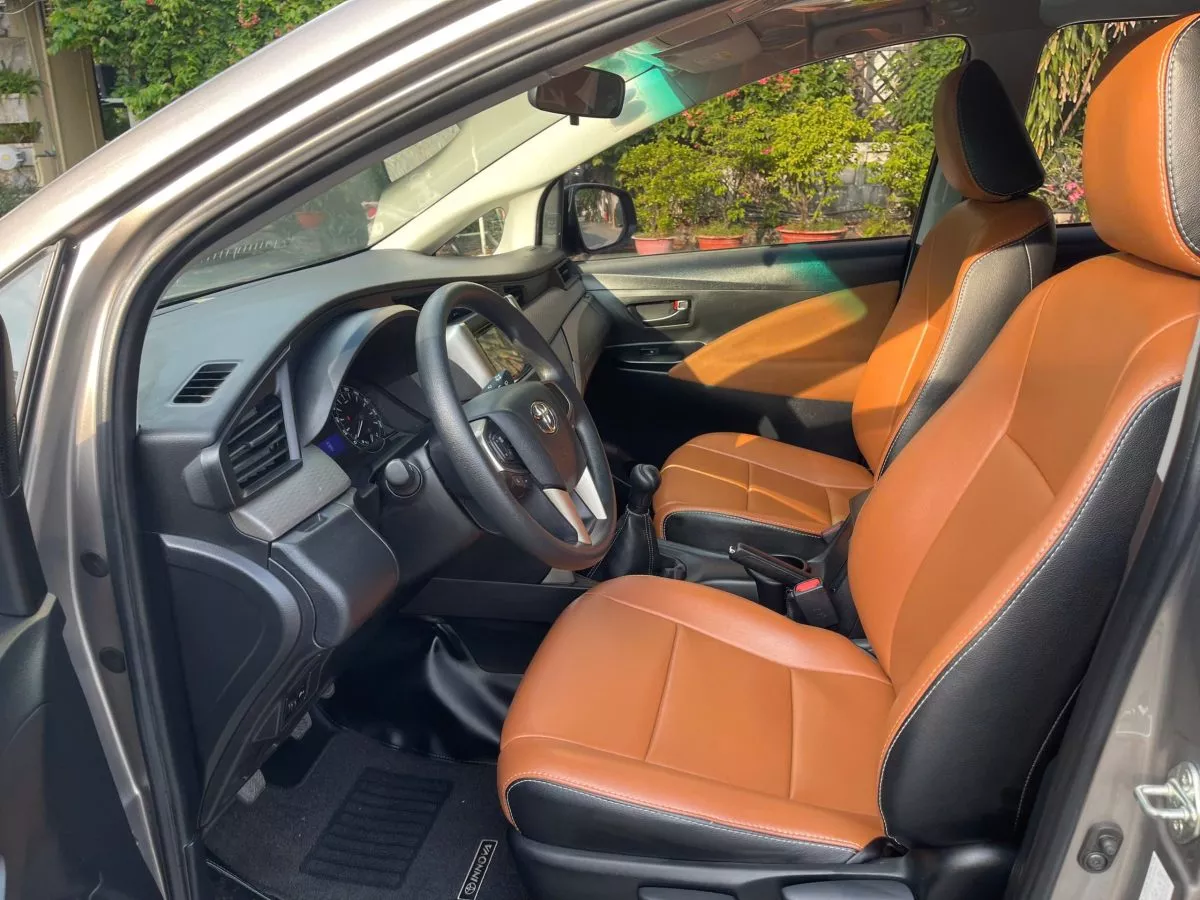 Toyota Innova 2.0E Mt 2017