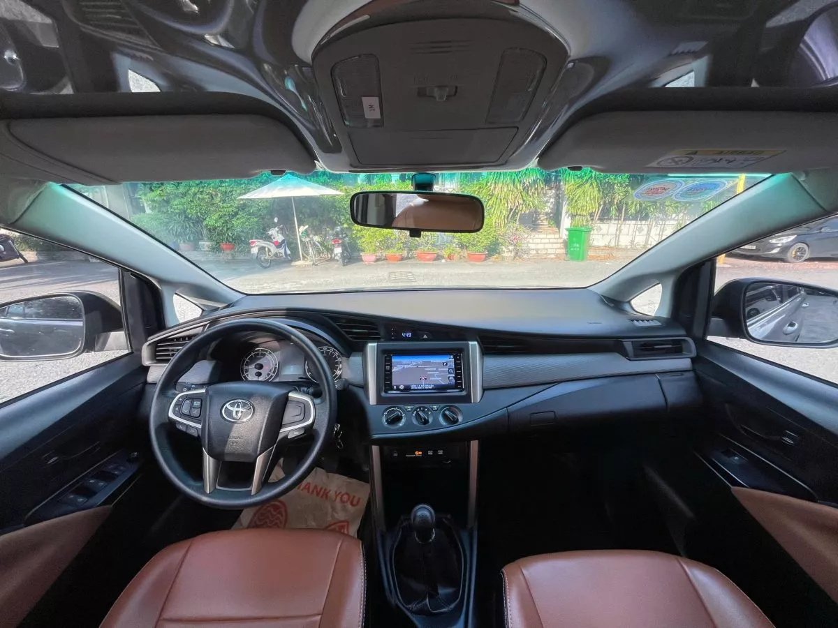 Toyota Innova 2.0E Mt 2017