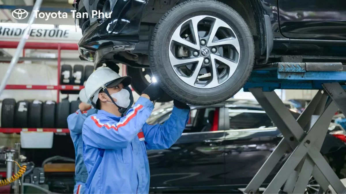 Xe Bị Ngập Nước Phải Làm Gì? 5 Bước Xử Lý Đúng Cách Giúp Giảm Thiệt Hại