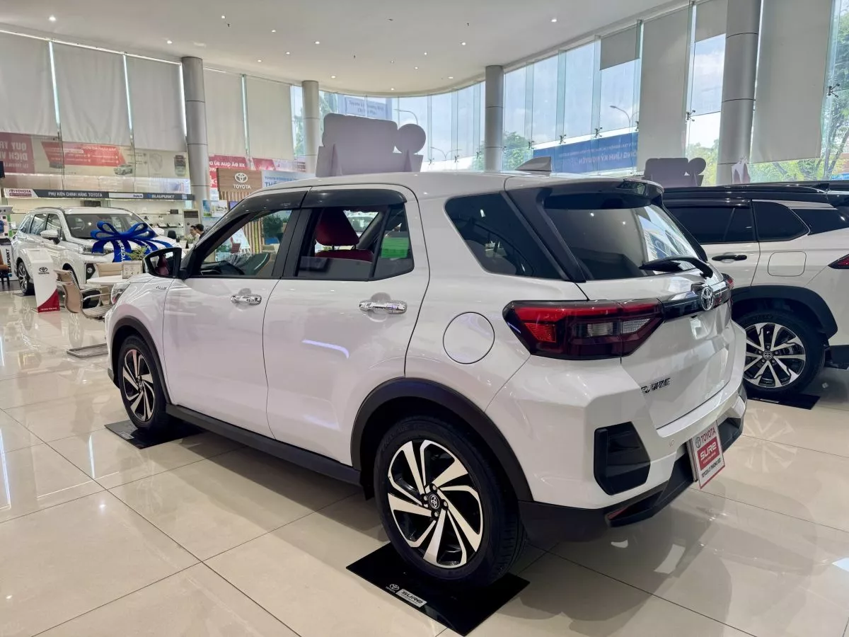 Toyota Raize 1.0 Turbo 2024 4 Toyota Raize 1.0 Turbo 2024