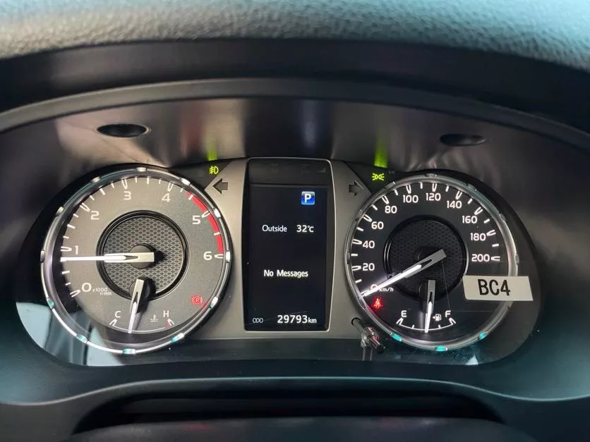 Toyota Hilux 2.4L At 2024 10 Toyota Hilux 2.4L At 2024