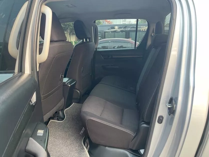 Toyota Hilux 2.4L At 2024 9 Toyota Hilux 2.4L At 2024