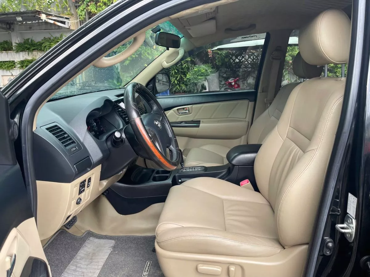 Toyota Fortuner 2.7 2016 8 Toyota Fortuner 2.7 2016