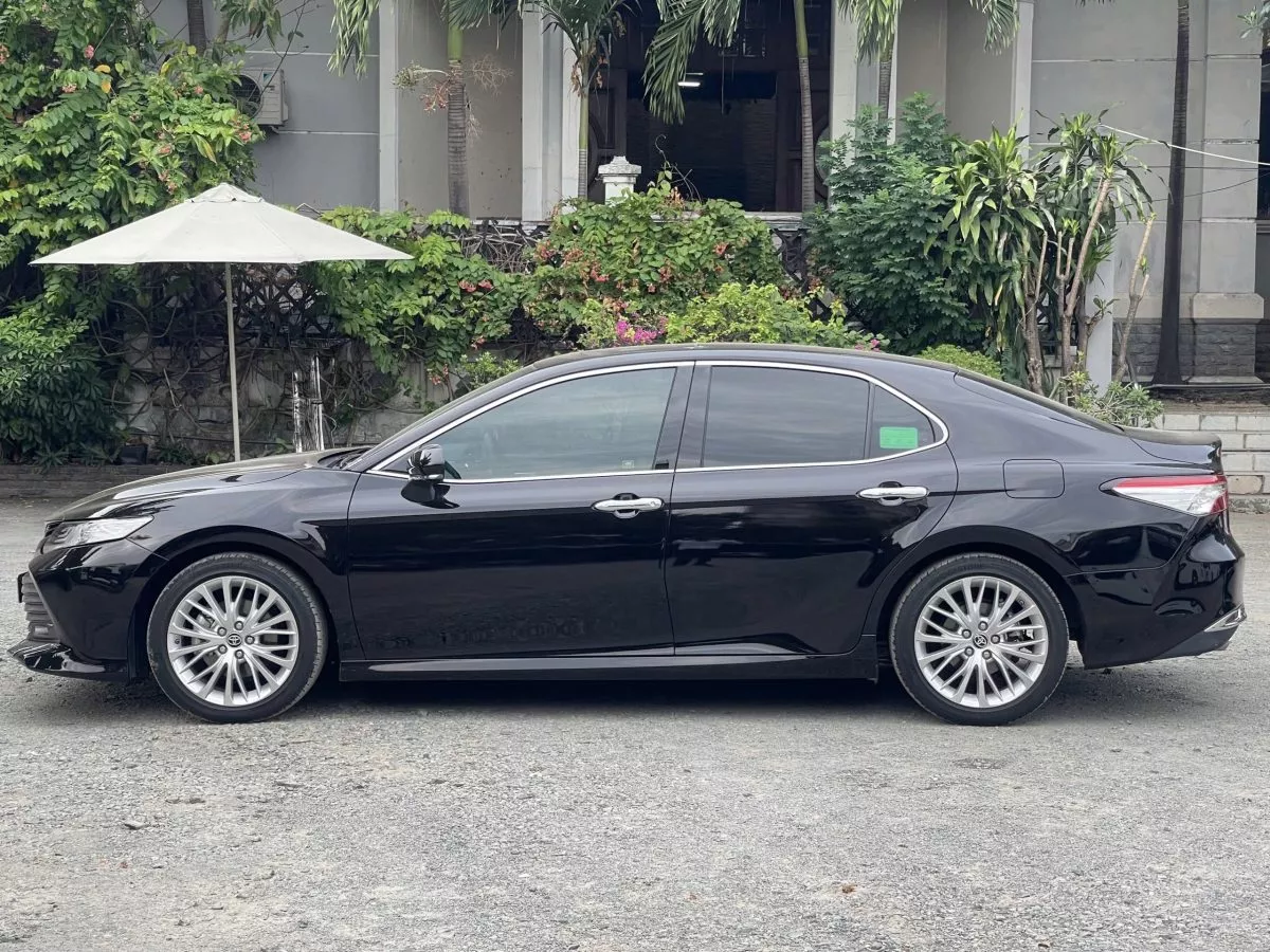 Toyota Camry 2.5Q 2020 4 Toyota Camry 2.5Q 2020