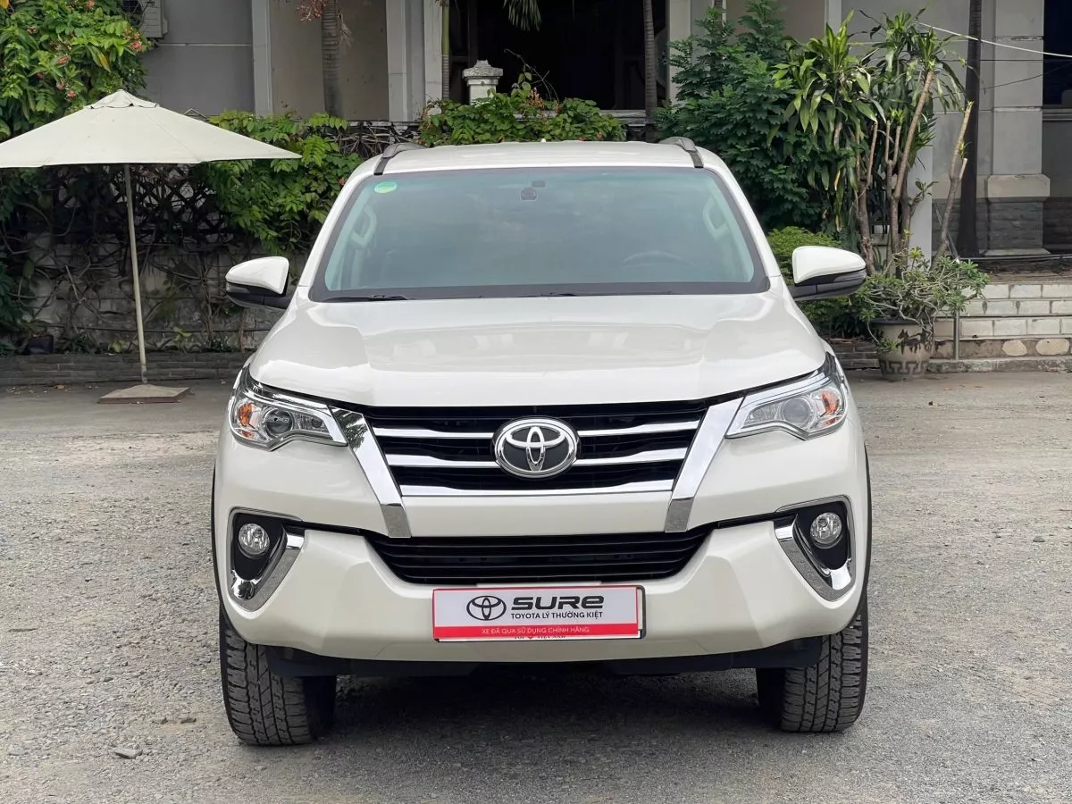 Toyota Fortuner 2.7At 2019 1 Toyota Fortuner 2.7At 2019