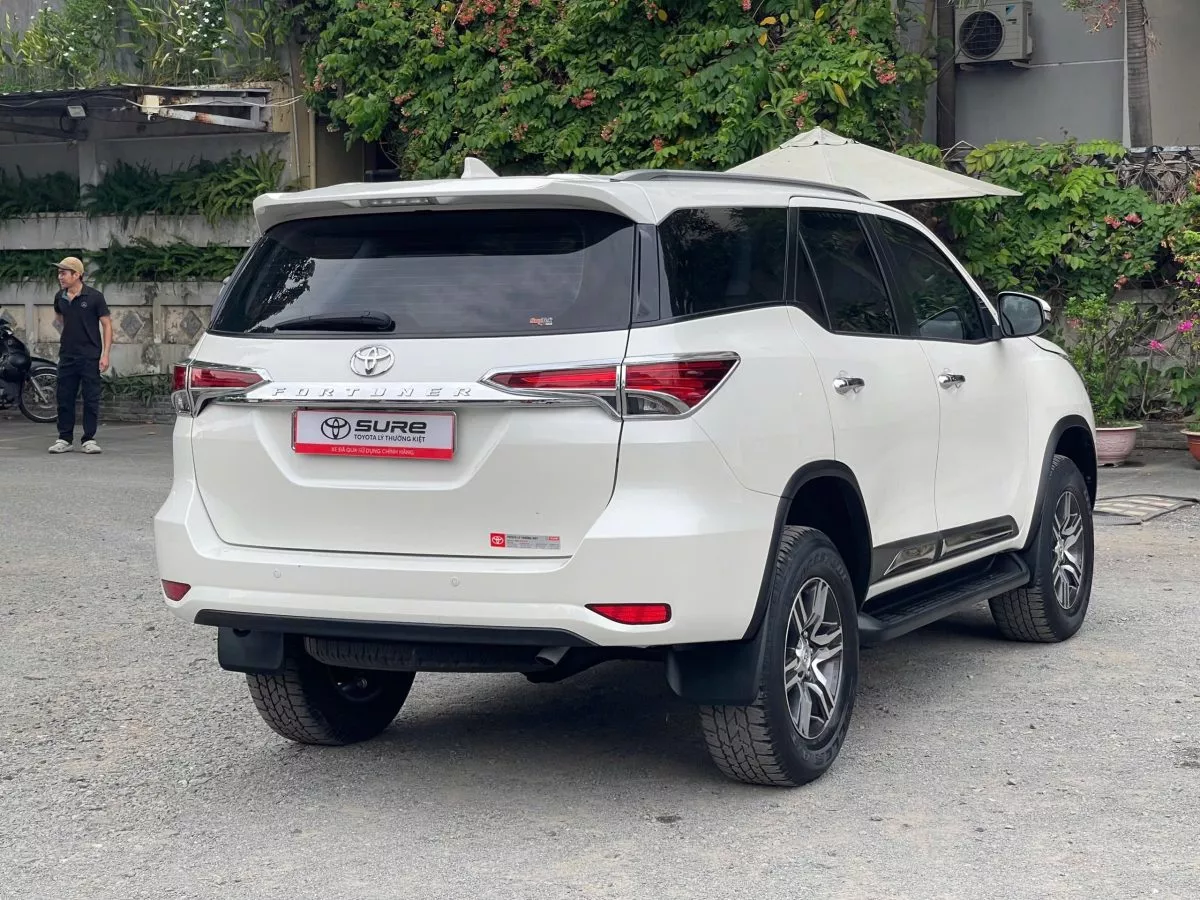 Toyota Fortuner 2.7At 2019 5 Toyota Fortuner 2.7At 2019