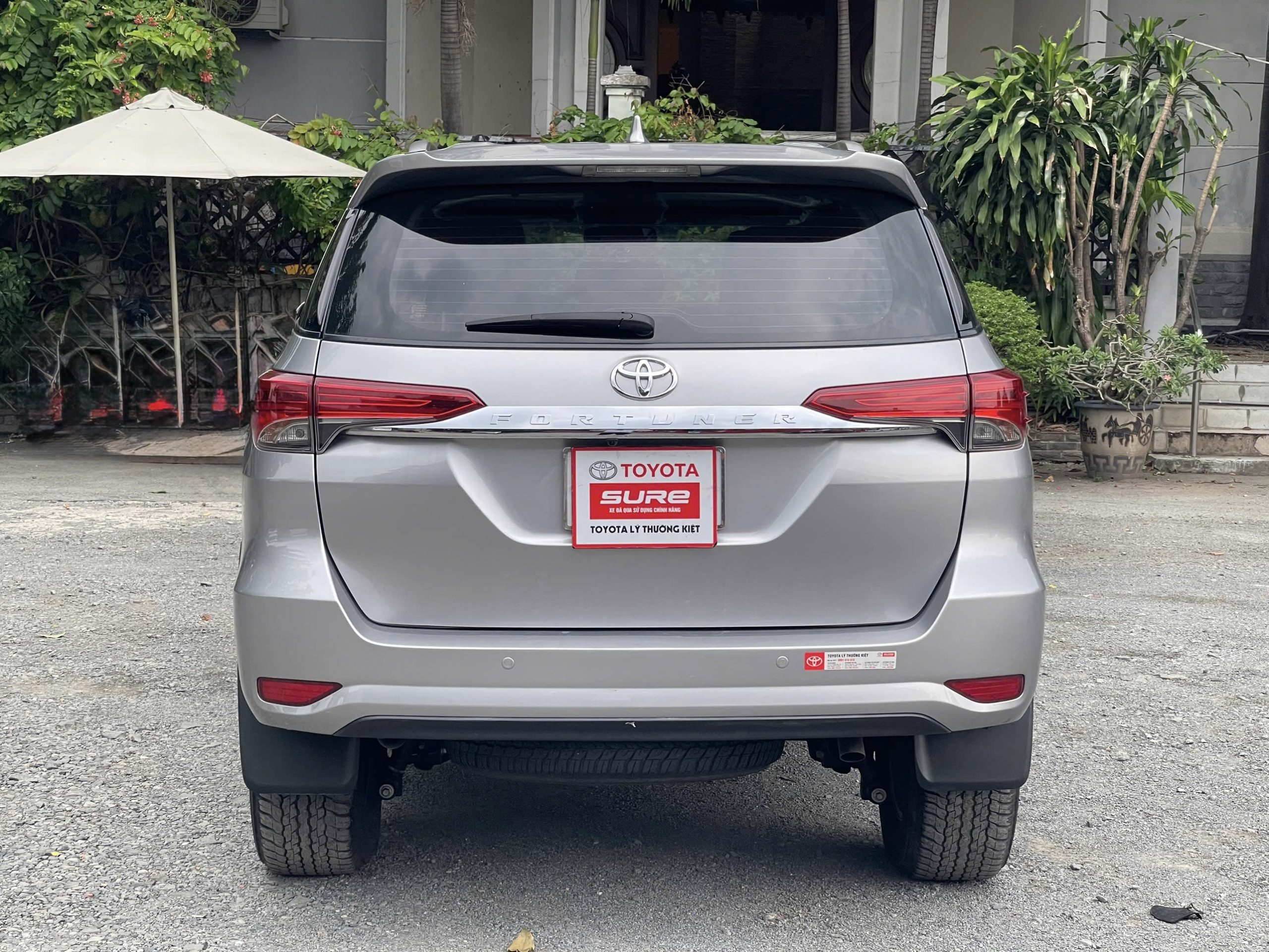 Toyota Fortuner 2.7At 2017 6 Toyota Fortuner 2.7At 2017