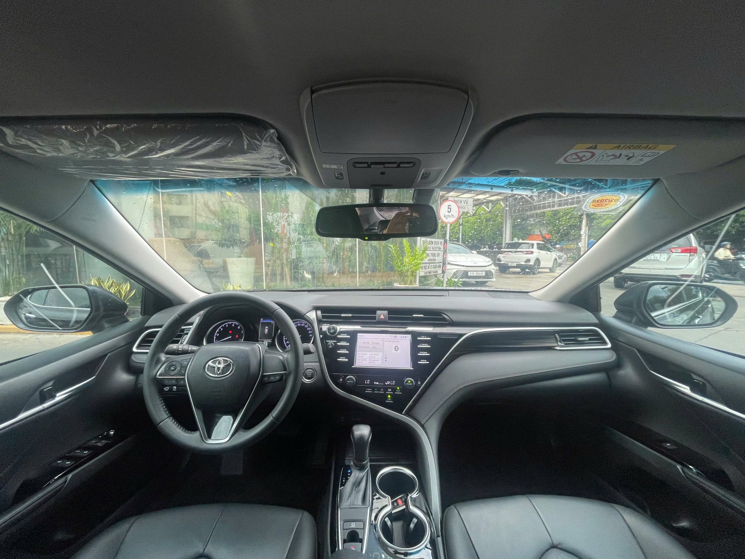 Toyota Camry 2.0G 2019 9 Toyota Camry 2.0G 2019