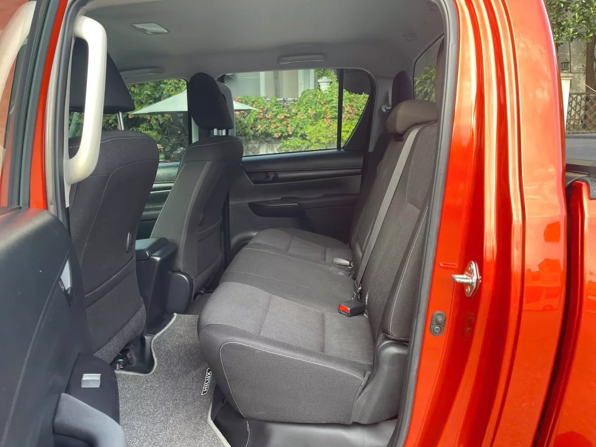 Toyota Hilux 2.4At 2021 9 Toyota Hilux 2.4At 2021