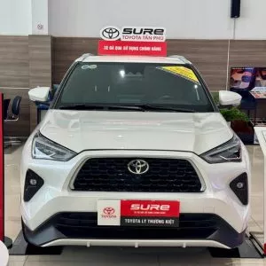TOYOTA YARIS CROSS 2024