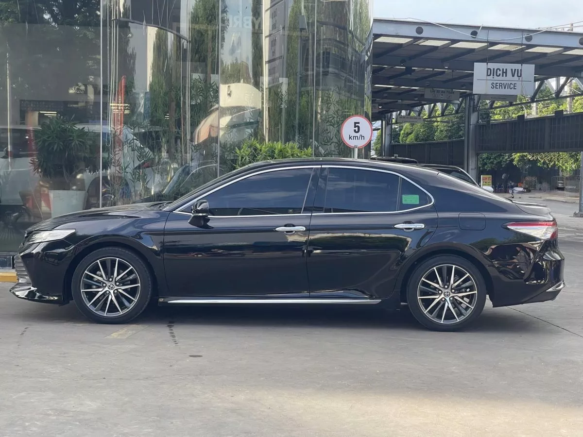 Toyota Camry 2.5Q 2020 4 Toyota Camry 2.5Q 2020