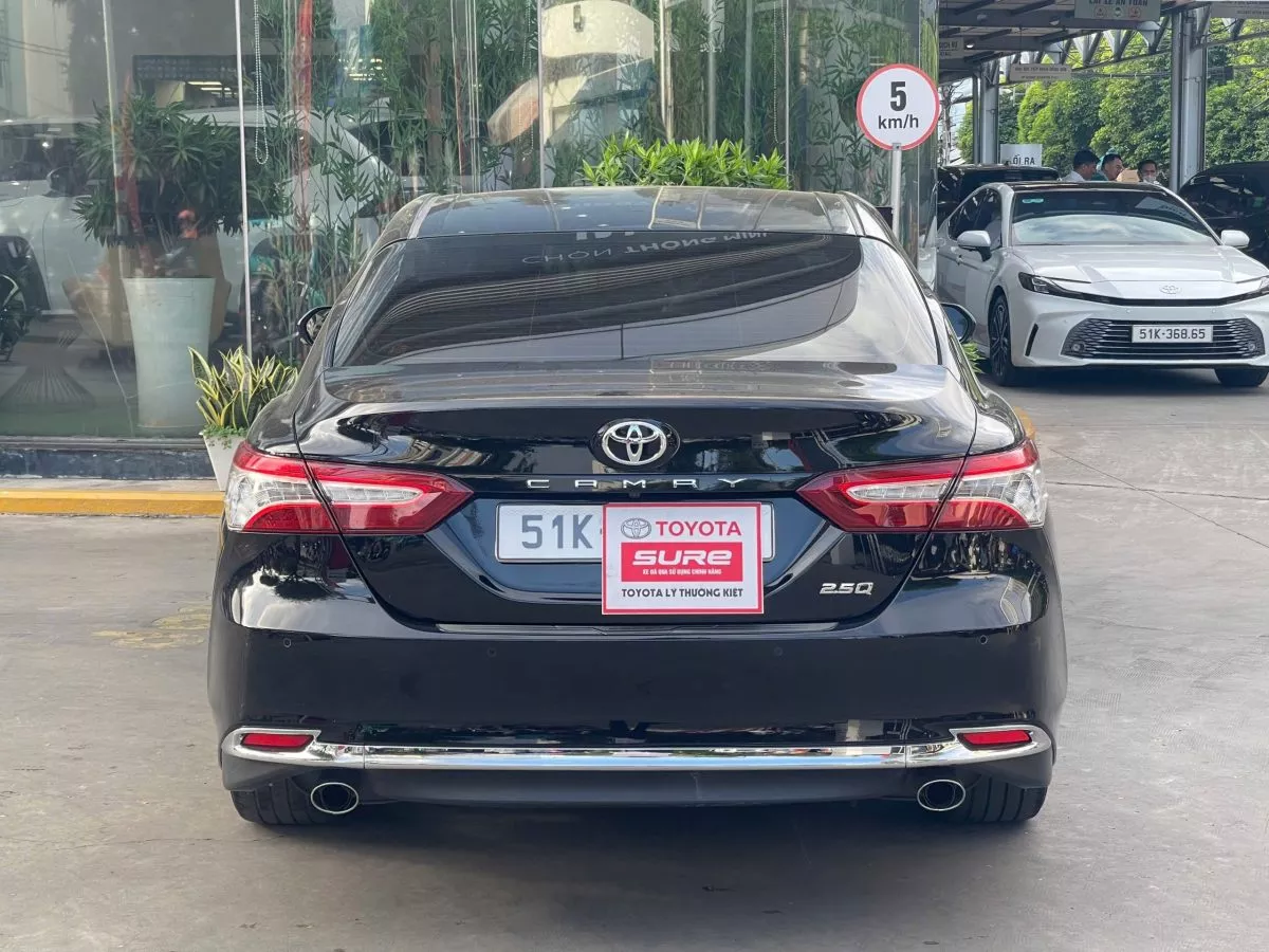 Toyota Camry 2.5Q 2020 6 Toyota Camry 2.5Q 2020