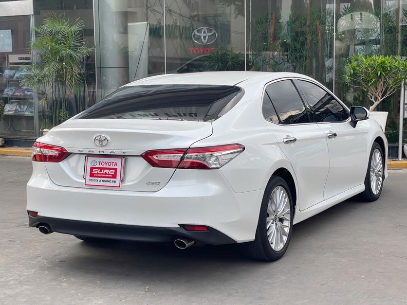 Toyota Camry 2.5Q 2021 5 Toyota Camry 2.5Q 2021