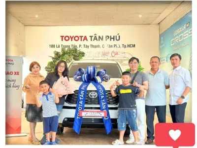 Giao Xe Toyota Tân Phú 11