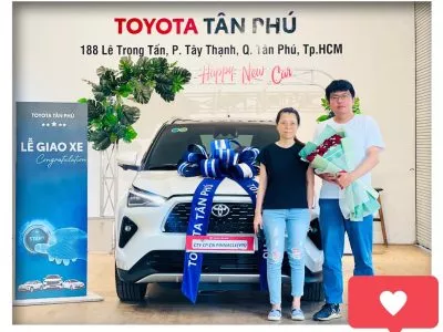 Giao Xe Toyota Tân Phú 8