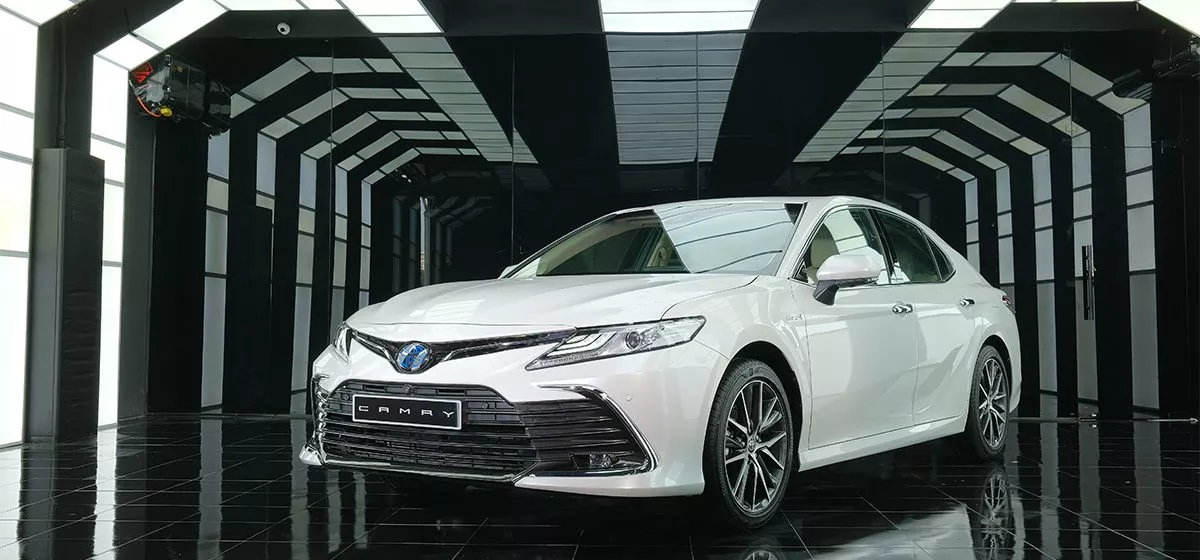 Những Lợi Ích Đặc Biệt Trên Xe Hybrid Của Toyota